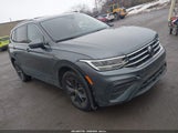 Volkswagen Tiguan 2.0T Se/2.0T Wolfsburg Edition 3VV3B7AX2RM128084 fotografie