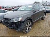 Volkswagen Touareg V6 Executive WVGGF7BP7HD005888 photo