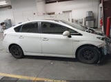 Toyota Prius Three JTDKN3DUXF1978095 снимка