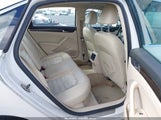 Volkswagen Passat 2.0L Tdi Sel Premium 1VWCN7A35EC090443 снимка