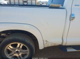 Toyota Tundra Grade 5.7L V8 5TFUW5F16AX107432 fotografie