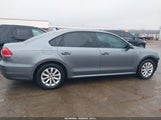 Volkswagen Passat 1.8T Wolfsburg Edition 1VWAT7A38FC018571 снимка
