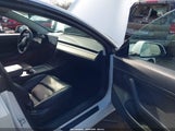 Tesla Model 3 Standard Range Plus Rear-Wheel Drive 5YJ3E1EA5MF850574 снимка