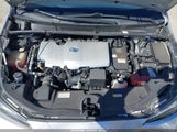Toyota Prius Le JTDKARFUXK3077660 снимка