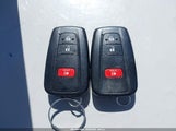 Toyota Prius Le JTDKARFUXK3077660 снимка
