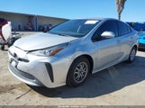 Toyota Prius Le JTDKARFUXK3077660 снимка