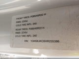 Chevrolet Suburban Premier 1GNSKJKC6HR235386 снимка