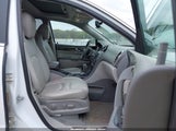 Buick Enclave Leather 5GAKRBKD6GJ128680 fotografie