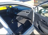 Toyota Corolla Hybrid Le JTDEAMDE2N3011586 photo