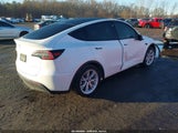 Tesla Model Y Long Range Dual Motor All-Wheel Drive 7SAYGDEE0NF393780 снимка