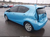 Toyota Prius C Two JTDKDTB33F1095940 снимка