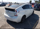 Toyota Prius Three JTDKN3DU2E1738750 снимка