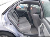 Toyota Camry Le JT2BG22KXW0185061 photo