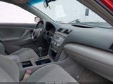 Toyota Camry Le 4T1BE46K17U188083 снимка