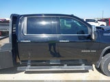 Chevrolet Silverado 3500Hd 4Wd Long Bed High Country 1GC4YVEY4MF214739 fotografie
