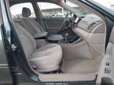Toyota Camry Le 4T1BE32KX3U653275 снимка