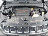 Jeep Compass Latitude 4X4 3C4NJDBB1JT199976 снимка