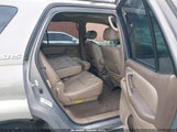 Toyota Sequoia Sr5 V8 5TDZT34A22S092165 снимка