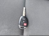 Toyota Rav4 Xle JTMRFREV5HJ130666 снимка