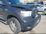 Toyota Tundra Grade 5.7L V8 5TFRY5F17BX100460 photo