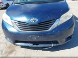 Toyota Sienna Le V6 5TDKK3DC0BS159321 снимка