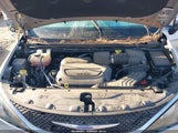 Chrysler Voyager Lxi 2C4RC1DG7LR211881 снимка