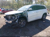 Toyota Highlander Xle 5TDKZRFH0JS540902 снимка
