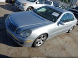 Mercedes-Benz E 550 WDBUF72XX7B017257 снимка