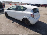 Toyota Prius C Two JTDKDTB32D1544571 снимка