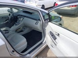 Toyota Prius Two JTDKN3DU7D5704035 снимка