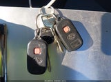 Toyota Matrix Standard 2T1KR32E23C067315 снимка