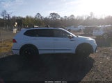 Volkswagen Tiguan 2.0T Se R-Line Black 3VVCB7AX9NM166471 photo