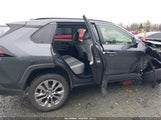 Toyota Rav4 Xle Premium JTMA1RFV6SJ043683 photo