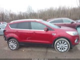 Ford Escape Titanium 1FMCU0JDXHUD25919 fotografie