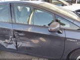 Toyota Prius Three JTDKN3DU4D5562534 снимка