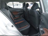 Nissan Kicks Sr 3N1CP5CU7JL531823 снимка