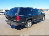 Chevrolet Suburban 1GBFK16R9XJ422194 fotografie