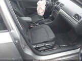 Volkswagen Passat 1.8T S 1VWAT7A39EC111713 снимка