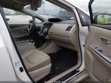 Toyota Prius V Five JTDZN3EU7D3286102 снимка