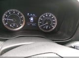 Hyundai Venue Se KMHRB8A3XMU073895 снимка