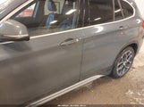 BMW X1 xDrive28I WBXJG9C08N5U58043 fotografie