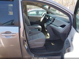 Toyota Sienna Le 5TDKK3DC1FS572550 снимка