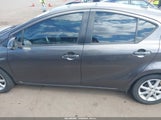 Toyota Prius C Three JTDKDTB35E1557753 снимка