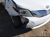 Toyota Sienna Le V6 8 Passenger 5TDKK3DC2ES511013 снимка