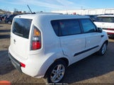 Kia Soul + KNDJT2A21A7108305 снимка