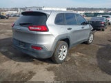Jeep Cherokee Sport 1C4PJMAB9EW166539 снимка