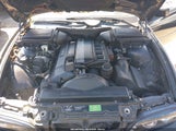 BMW 528Ia WBADM6347YGU14786 снимка