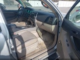 Toyota 4Runner Limited V6 JTEZU17R830015979 снимка
