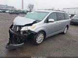 Toyota Sienna Le 7 Passenger 5TDJZ3DC7HS147828 снимка