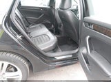 Volkswagen Passat 2.0L Tdi Sel Premium 1VWCV7A30FC053799 photo